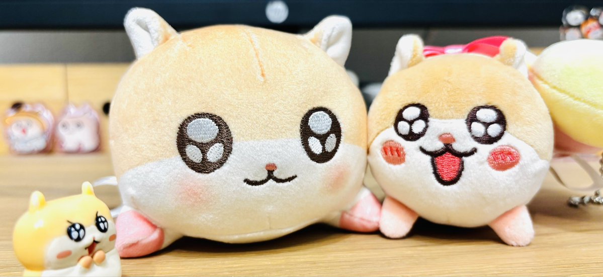 sprham9's tweet photo. コビハムちゃん届いた！意外と大きくてびっくり

ビーズ入りでもっちもちのコビハムちゃんこれはにぎにぎしたくなるね🤚🏻
#コビハムちゃん https://t.co/lnZ38JPigR