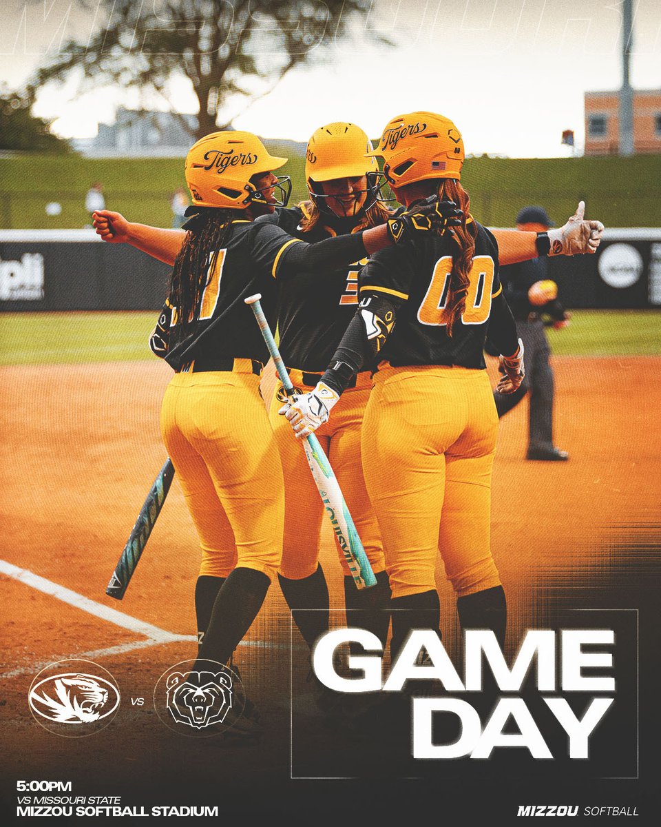 MizzouSoftball's tweet photo. WE PLAY (FALL) BALL TODAY 🎉

🆚 Missouri State
⏰ 5 p.m. CDT
🏟️ Mizzou Softball Stadium

#MIZ 🐯🥎 | #OwnIt https://t.co/vpcr7HGNmn