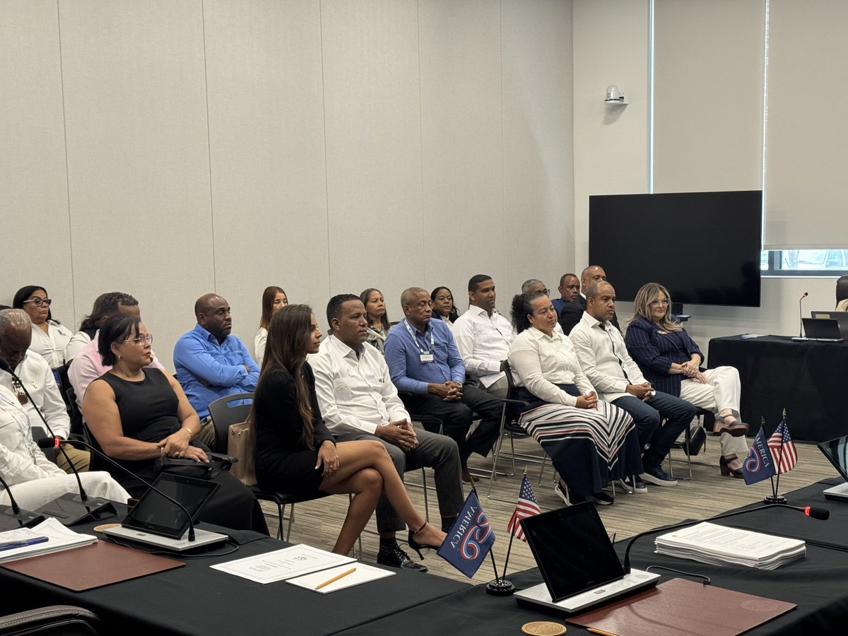 Vince_Lago's tweet photo. It was a pleasure welcoming delegates from the Dominican Republic to Coral Gables this past week.  We had a very engaging conversation about how our City operates, followed by a Q&amp;A where we discussed everything from development and City finances to City services. https://t.co/iwc8z2ZXRd