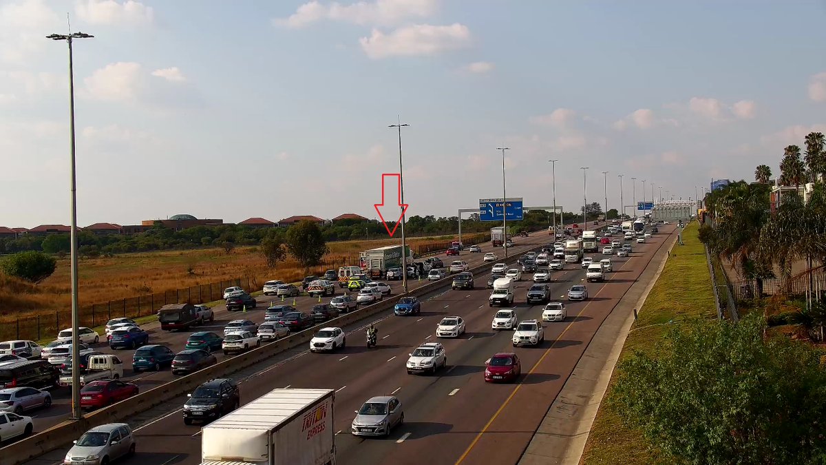 KayaNews's tweet photo. In Midrand there has been an accident on the N1 North after Olifantsfontein Road – two lanes closed – delays from Allandale Road.
There are also delays on the M1 north from Woodmead Drive. TM
#KayaTraffic #JHBTraffic https://t.co/7jxzWumcIC
