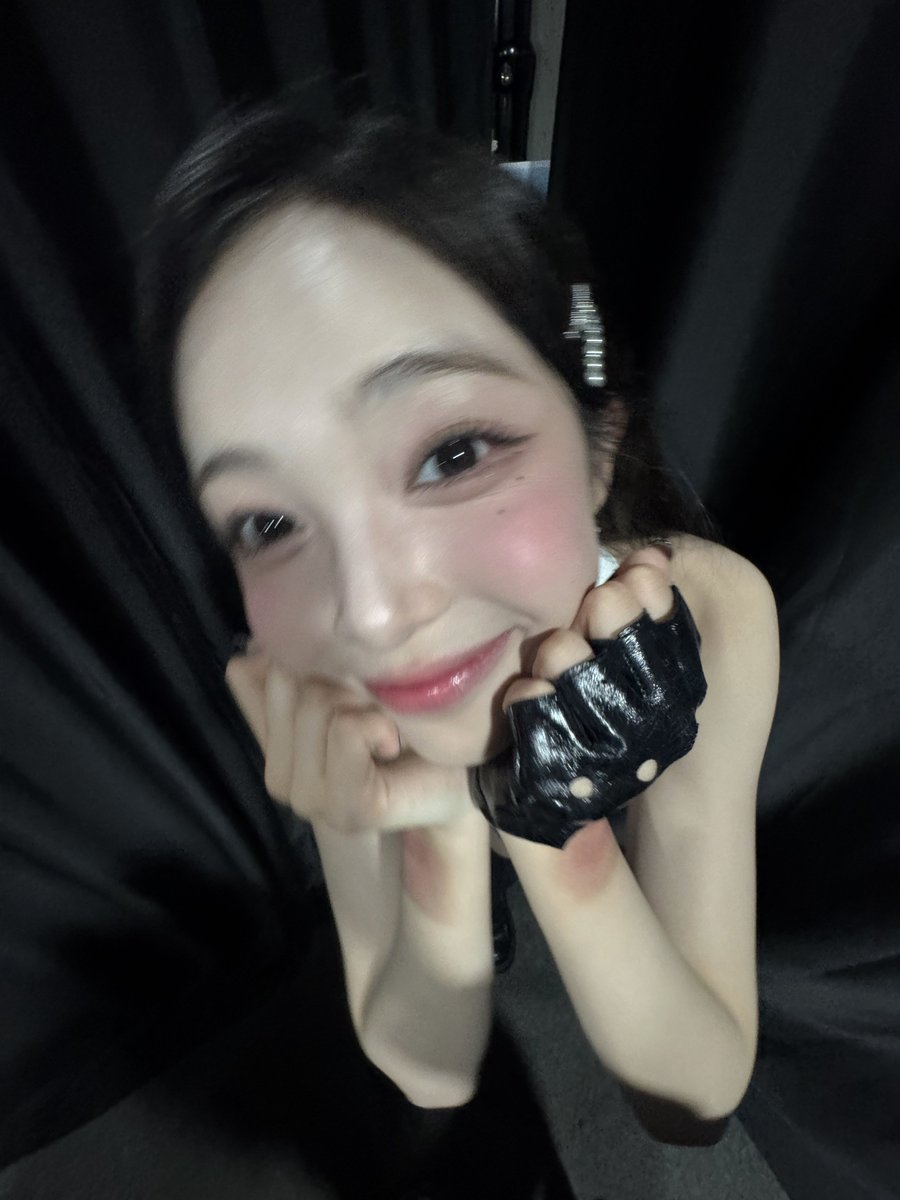 heerockno's tweet photo. Goofy ahh Jeong Leean https://t.co/JjozQQwDWb