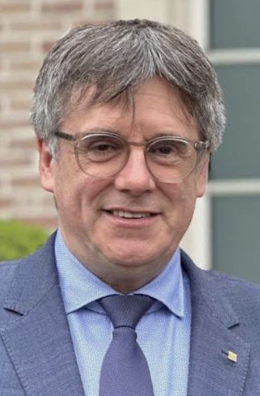 lopezbofill's tweet photo. Si hi ha eleccions al novembre i canvi de majories és possible que, definitivament, el MHP @KRLS no pugui tornar a Catalunya sense el risc de ser detingut. Avui cal reconèixer la seva determinació en fer prevaldre la coherència política per damunt de la situació personal. https://t.co/HDsbC5AHXE