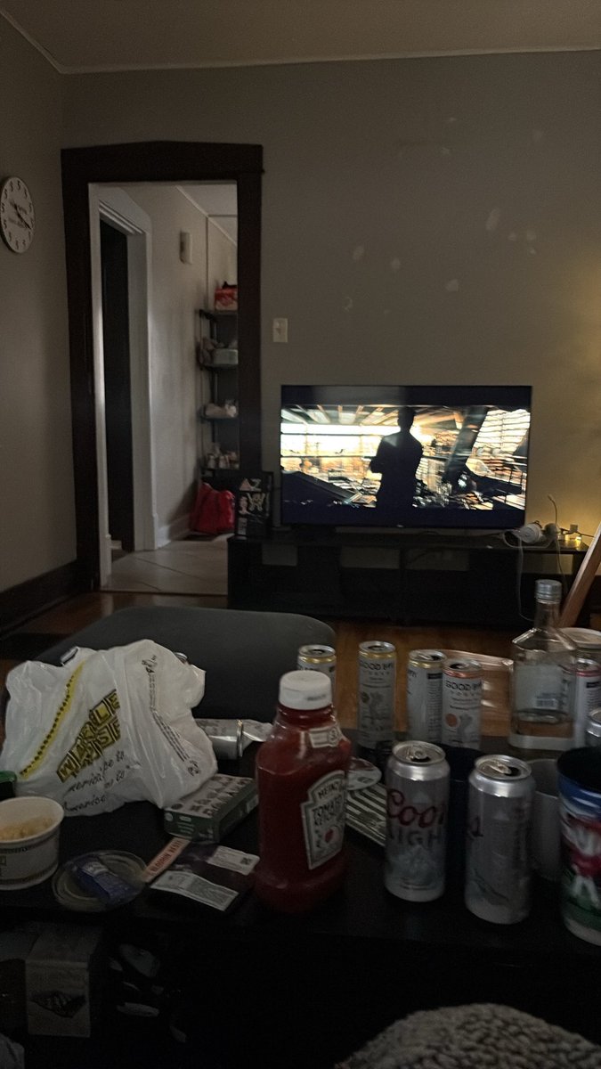 GingerHumpnz's tweet photo. 10:18 AM Not sure why age of ultron gets so much hate. Also Waffle house #certified heat. https://t.co/DjZ476avby