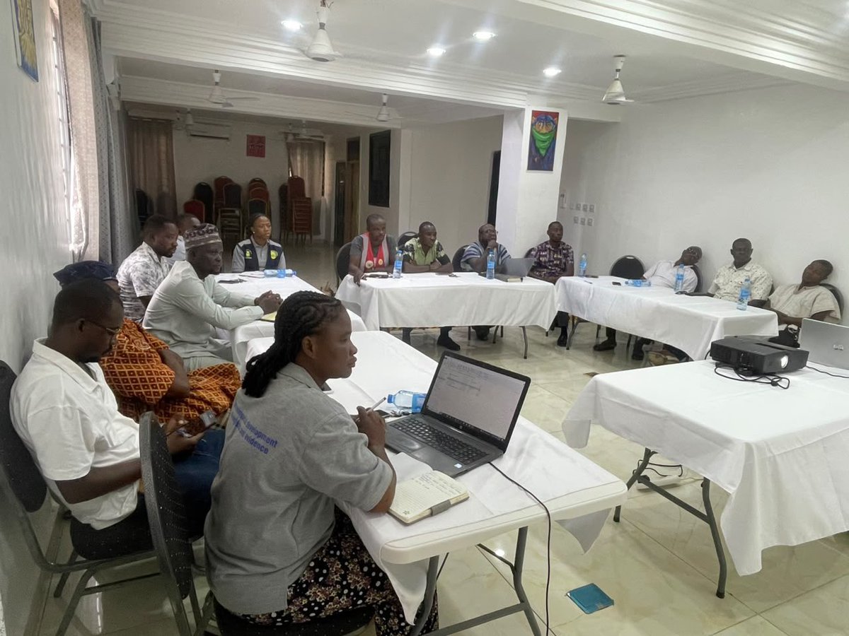 riseghana's tweet photo. Did You Know?! In 2025, 380 out of 395 emergency health referrals in BolgaEast District relied on private, unequipped transport, only 4 out 19 facilities have emer. transp, 3/4 are out of service. Repairs, drivers needed. #E4D CoP EvaluationFindings #EIPM
@CDDGha @Hewlett_Found https://t.co/NpjgFCTxrt