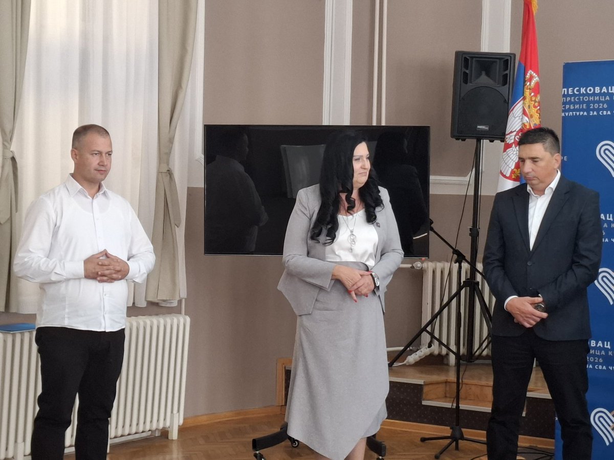 MPopovic14's tweet photo. У Лесковцу одржана централна подела опреме за ватрогасно-спасилачке јединице у Лесковцу, Нишу и Врању.

https://t.co/LreZPKy2ro https://t.co/0U2SeSJgDC