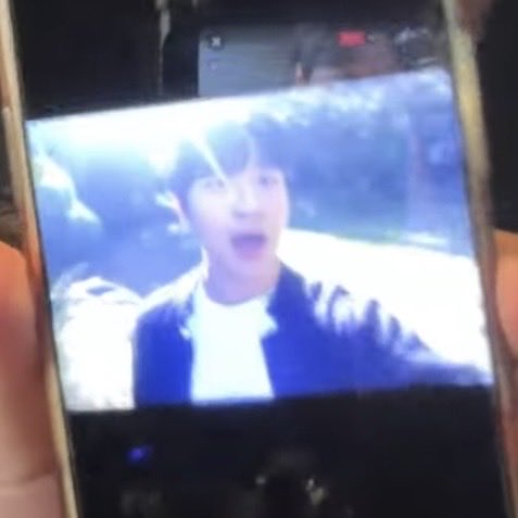 gamjassaak's tweet photo. 잉규 당황하면 말 개빨라지는 편ㅋㅋㅋㅋㅋㅋㅋ
일단은 두개 다 조바 .ᐟ.ᐟ 우리가 판단할게 .ᐟ.ᐟ https://t.co/yBpRLSZNMb