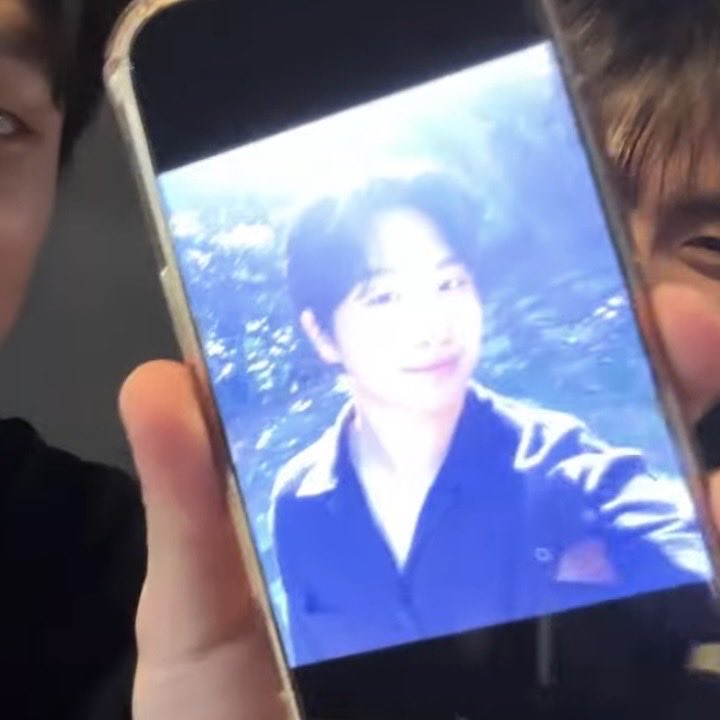 gamjassaak's tweet photo. 잉규 당황하면 말 개빨라지는 편ㅋㅋㅋㅋㅋㅋㅋ
일단은 두개 다 조바 .ᐟ.ᐟ 우리가 판단할게 .ᐟ.ᐟ https://t.co/yBpRLSZNMb