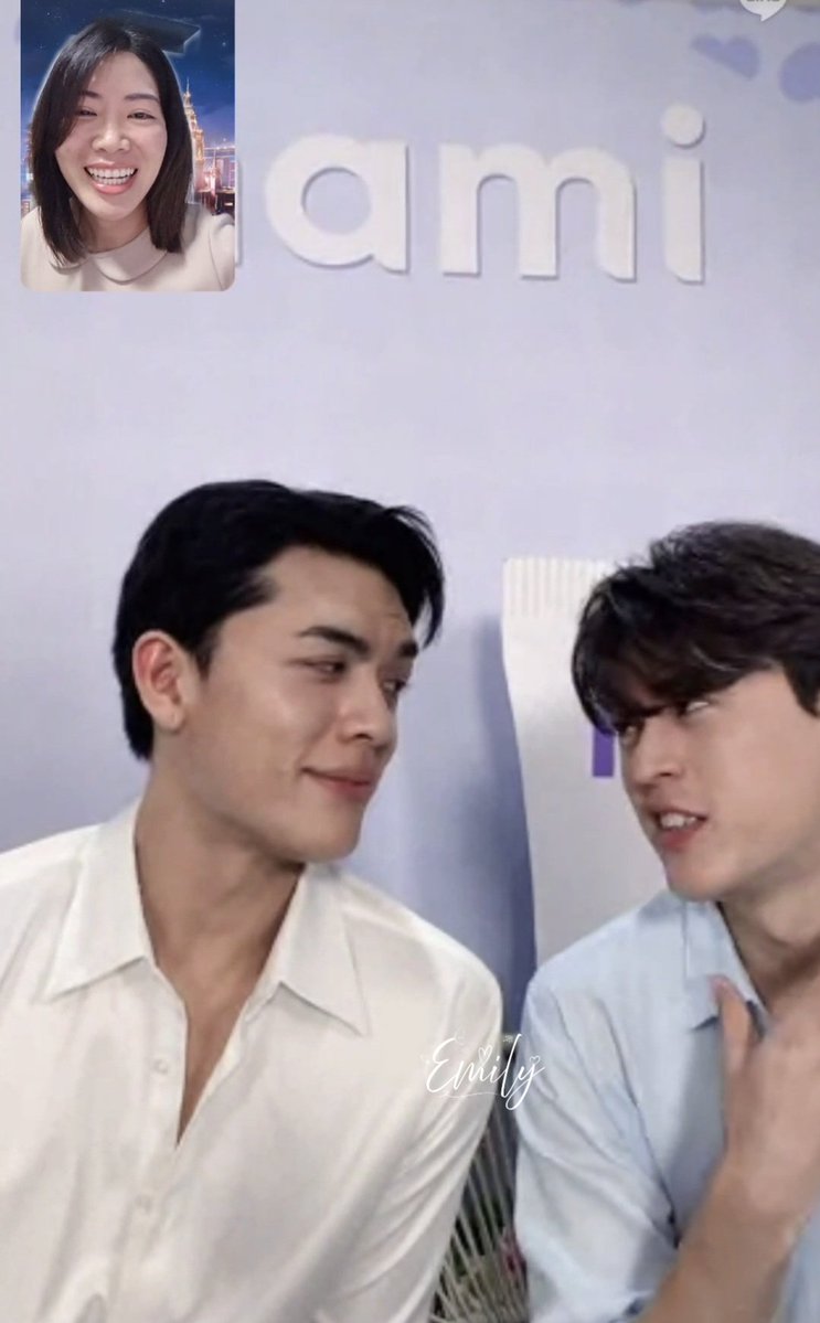 EmiLiaO3O's tweet photo. เป็น 1 นาทีที่เร็วมากกกกกก
ถามว่า....กวินไม่สบายเหรอ เป็นอะไรคะ
กวินบอก...เป็นทอนซิลอักเสบนิดหน่อยครับ

งื้อ หายไวๆ ครับ กำลังใจอยู่ข้างๆ ครับ 555

JOSSGAWIN MAMI LIVE

#MamixJossGawinLive https://t.co/pbHYtyiXc9
