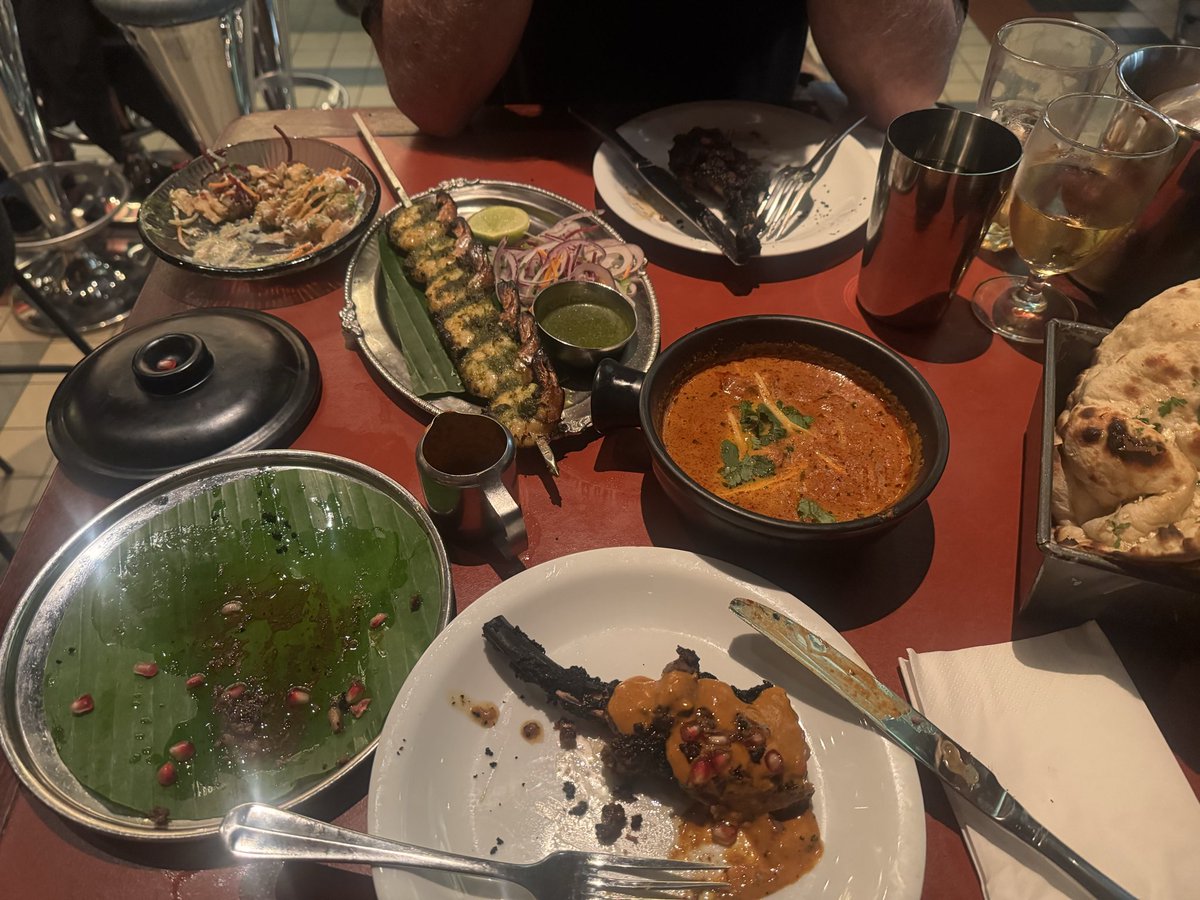 aaaronyyy's tweet photo. #spoilt https://t.co/qk4wiV91Ik