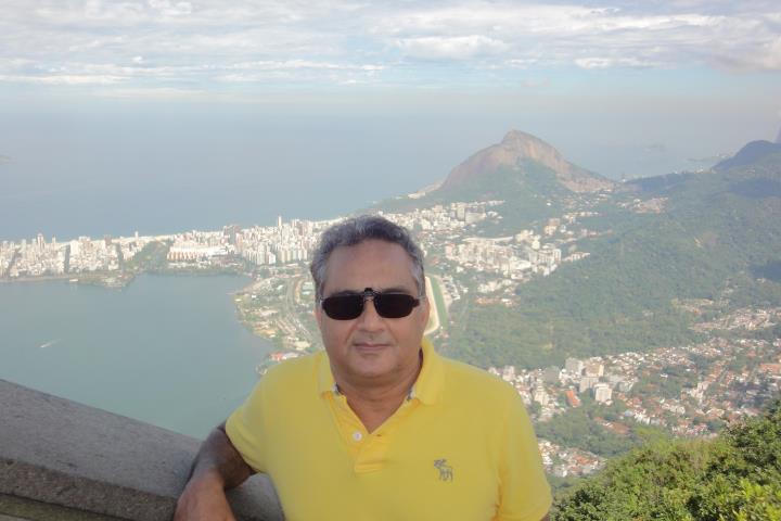 gramxincest's tweet photo. The Daddy in Sunglasses https://t.co/2rK6S4d4Rl