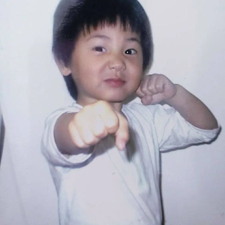 juyiincess's tweet photo. little me             &amp;               my little bias

couple goals loh ya✌🏻🤭 https://t.co/SZySrxqlFR