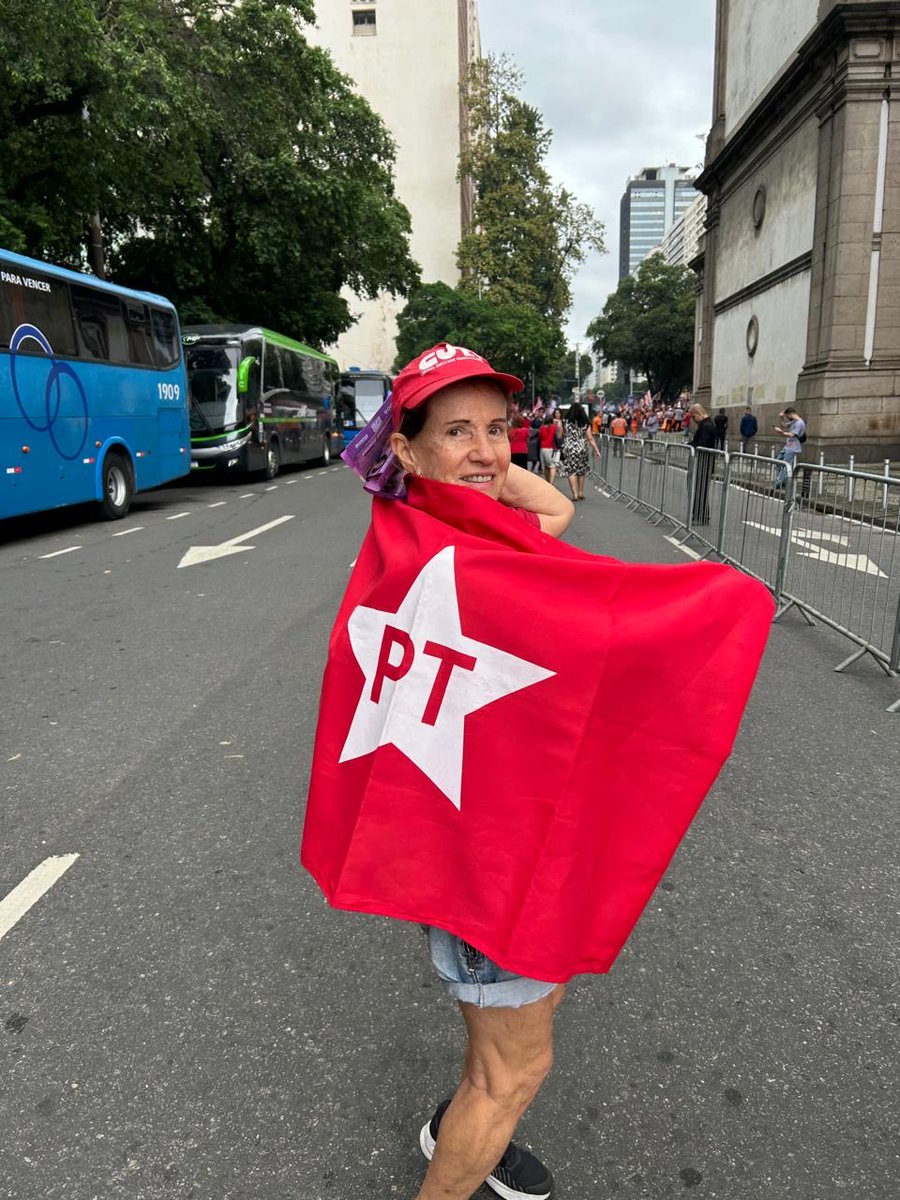 anonimyns's tweet photo. imagina essa não ser sua avó sinto muito por todos que não são netos dela https://t.co/6LqbiJDFNu