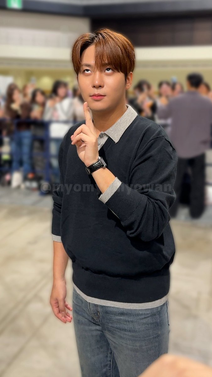 myomyomyowan's tweet photo. 261002 東京パパラッチ会

ジョンホに白目やったら気付いてくれて白目で返してくれたほんまに特大感謝

ヨサン美し過ぎるね

ユノハートありがとう🫶

ホンジュンニキ呼んで指動かしピースしたら返してくれて、、、一生ついてく

#ATEEZ #JONGHO #YEOSANG #YUNHO #HONGJOONG https://t.co/ZOj9XNO7Sb