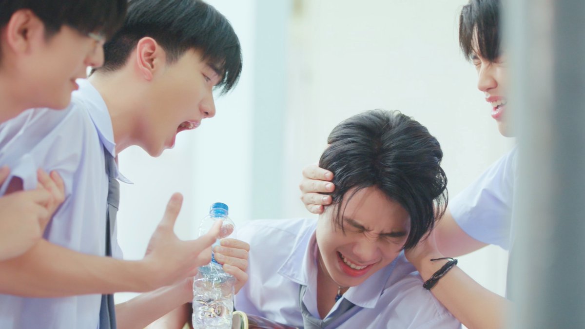GMMTV's tweet photo. ภาพที่มีเสียง5555555555555555555555

#WEIRDO101SeriesEP8
@sea_ta_lay @keenkeno_sp @aston_lv @20aungpao @aliazhl @titxn567 @Torrr_Pkw https://t.co/KQq0IVPKzB