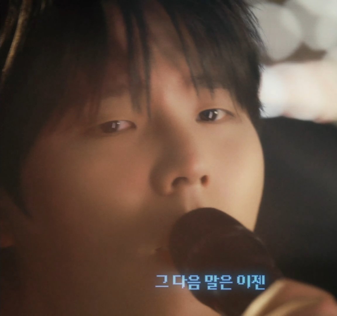 bada75513688's tweet photo. 눈빛이 너무 아련해서 순간 울컥함😢 https://t.co/XBELrs6mZd