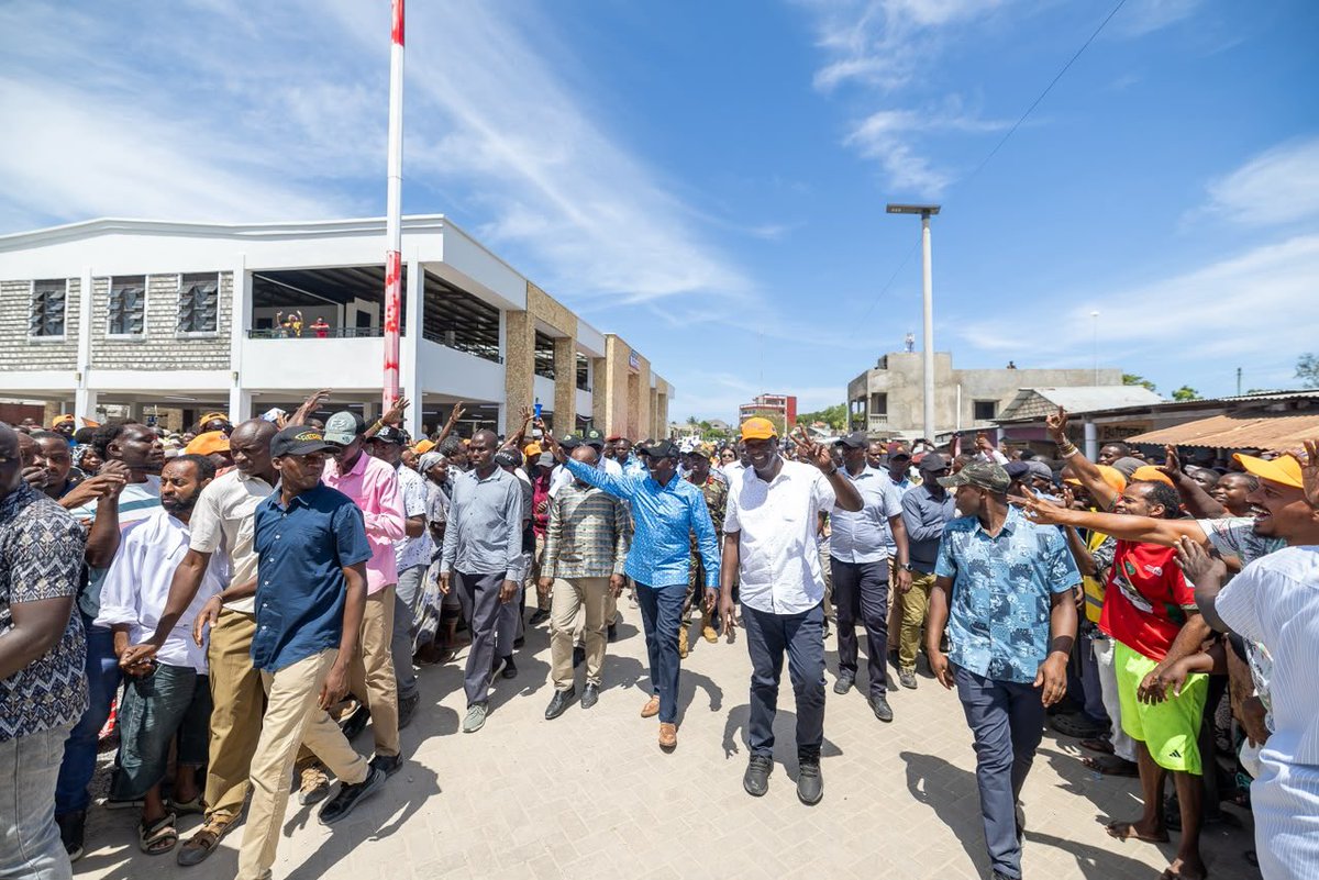 WilliamsRuto's tweet photo. Commissioned Watamu Modern Market, one of 12 markets we are building in Kilifi County under the Affordable Housing Programme. https://t.co/qkBwtOnYIn