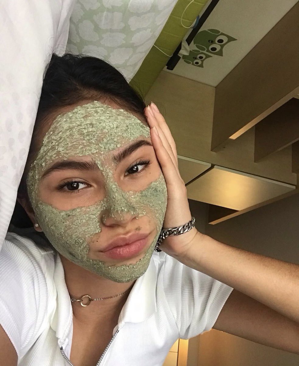 Play01Sadre's tweet photo. aku maskeran dulu ya {ngabarin} https://t.co/30o1dTJG9K