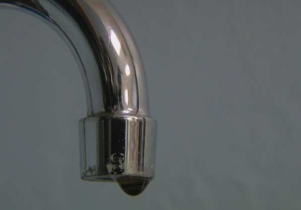 news10nbc's tweet photo. Another boil water order has been issued for properties located at 4-56 West Elizabeth Street and 17-38 Center Street in Waterloo. https://t.co/Grbmyrm1Kk