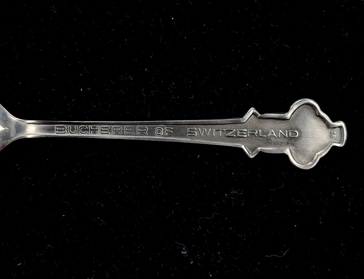 Coin_HuntersLLC's tweet photo. Anybody want a #Rolex? 👀
Okay, maybe not a Rolex watch… but did you know Rolex used to have #spoons too?
These #vintage spoons were given to customers by authorized watch sellers as a bonus gift when they purchased a @ROLEX #watch.⌚️🥄
@Bucherer_USA https://t.co/kMGZIaFywF
