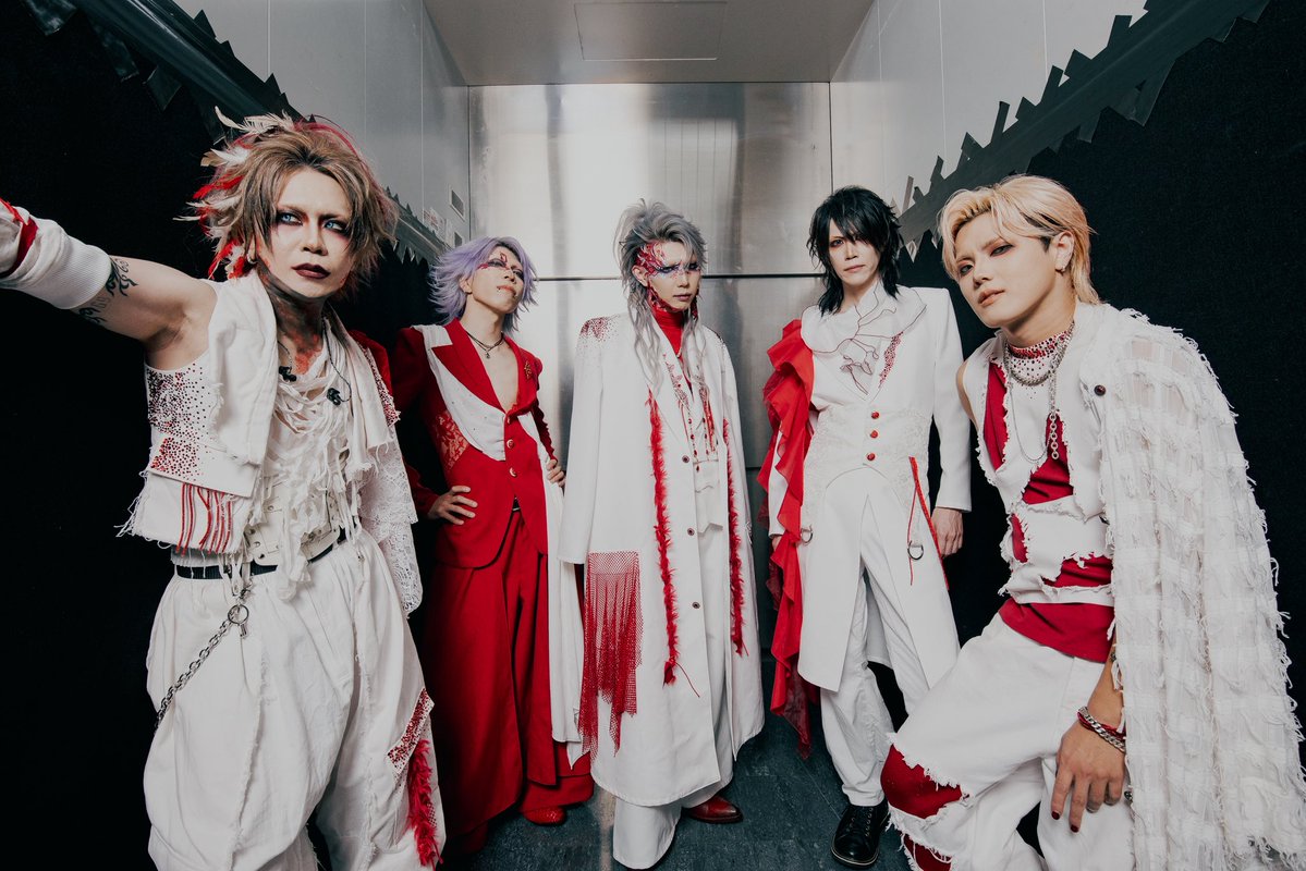 XANVALA's tweet photo. 【本日のお礼】

XANVALA PRESENTS "VASALA FEST.2026"
2026.10.02 川崎CLUB CITTA'

▼SET LIST
01. XANADU
02. クロコダイル
03. アイライナー
04. 後悔に咲く花
05. デスパレート
06. NIX
07. CREEPER feat. ご出演の皆さま

ご来場ありがとうございました！

photo by @kawado_photo 

#XANVALA
#バサラ2026