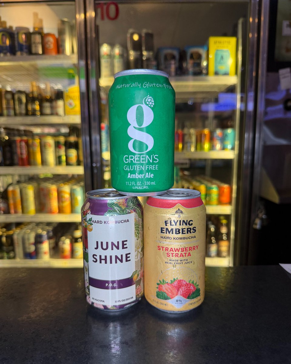 PinPizza's tweet photo. Gluten-free doesn’t mean missing out! 🍻 

Stop by Pinocchio’s Restaurant and check out our selection of gluten-free beers and hard kombuchas. There’s something for everyone to sip and enjoy! ✨  

#GlutenFreeBeer #PinPizza #Pinocchios @GreensSpirits  @JuneShineCo  @PinBeer https://t.co/h5k28LSNA6