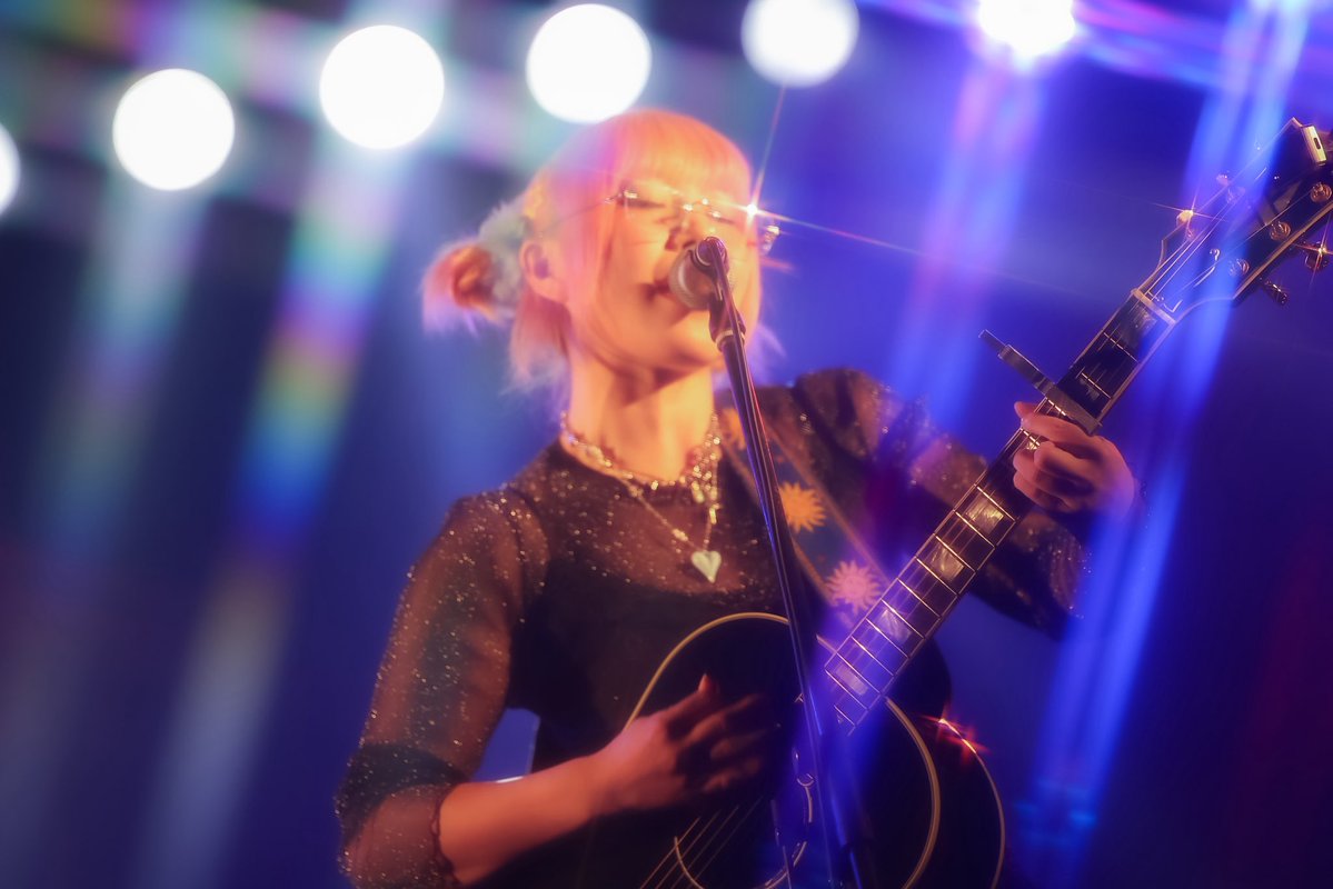 she_is_light_'s tweet photo. 池袋monoさん
お越しいただきありがとうございました✨
豪華メンバーのトッパーを務められてとても幸せでした！
弾き語りは歌を届けられる感じがして
改めていいなぁって感じました

次のライブは10/15 https://t.co/jYssdhOEfV