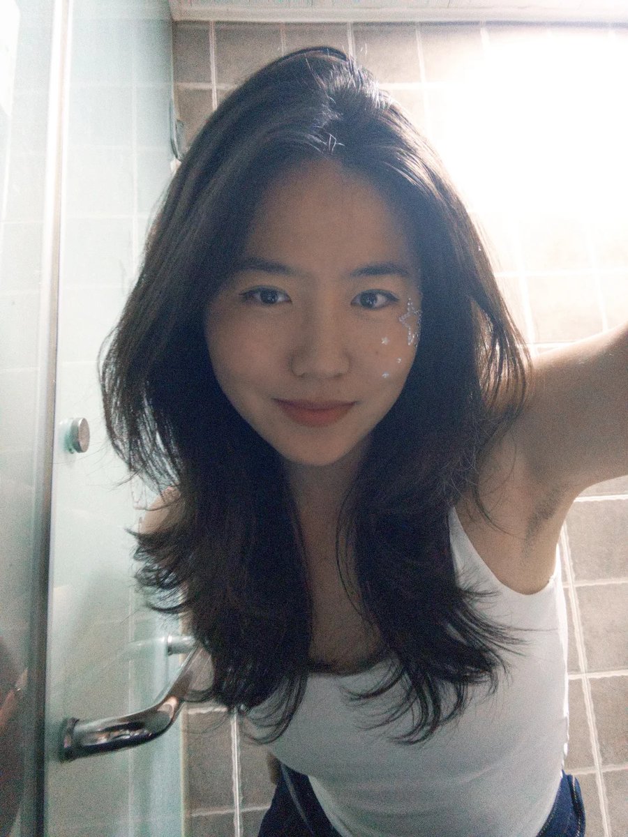 ihyeons0203's tweet photo. 30多岁在X上算大龄了吗？想找一个可以互相解决生理需求的搭子都没有 https://t.co/3lvou45tNE