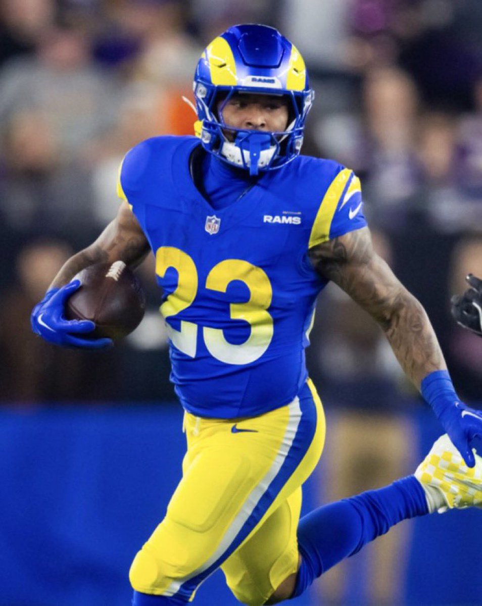 AlexCaruso's tweet photo. NFL Play #1 for Sunday

Kyren Williams Over 56.5 Rush Yards

100❤️ and I’ll drop NFL Play #2 

The Eagles are allowing the 7th MOST yards to RBs and Kyren is over in 23/25 vs teams allowing Top 22 most rush yards

Especially when Kyren has 85 and 88 yards the last two games and looks like the Rams clear RB1 despite Blake Corum

With Devonta Smith likely out for Eagles they could get blown out again after the Bears last week which means tons of runs for Rams

Kyren is also over in 23/24 vs Bottom 22 run defenses when Rams don’t lose by 20+ and averages 81.5 yards (56.5 line)

Best Line: -114 Fanduel

Playable up to 62.5 on other books