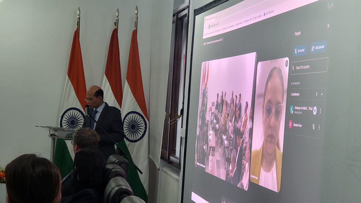 eoiromania's tweet photo. 🇮🇳🤝🇷🇴 Strengthening India–Romania Business Partnerships!

@eoiromania, in collaboration with Ubuntu World and @ficci_india, successfully organised the India–Romania Trade & Investment Forum & Hybrid B2B, bringing together government and business stakeholders to explore new opportunities in trade and investment.

Amb. @manojifs highlighted the opportunities emerging from the India–EU FTA.

The Forum featured Mr. Dan Adrian Pop, State Secretary, Ministry of Economy, and distinguished industry experts.

A productive platform to connect businesses and deepen India–Romania economic ties! 🇮🇳🇷🇴

#IndiaRomania #Trade #Investment #IndiaEUFTA #B2B