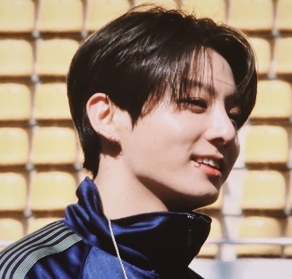 jkvheaven's tweet photo. RT and REPLY ‼️

We urge @BIGHIT_MUSIC and 
@HYBEOFFICIALtwt to take every threat against Jungkook seriously and ensure that appropriate measures are taken to protect his safety.

Jungkook's safety comes first.

PROTECT JUNGKOOK
#PROTECTJUNGKOOK #TakeAllThreatsSeriously
#JUNGKOOK https://t.co/2pQCPKmaeK