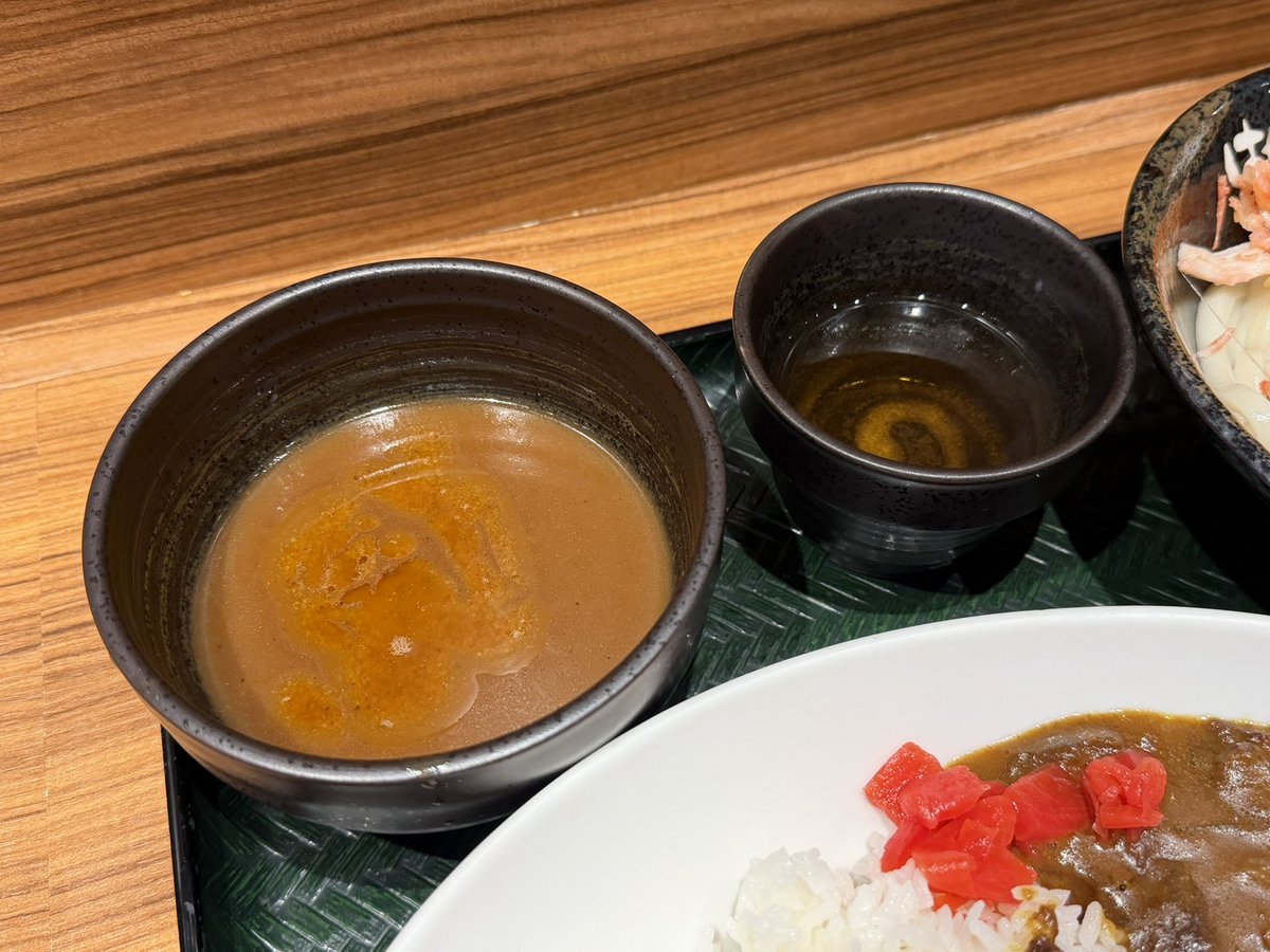wononegie's tweet photo. 悩んだ結果、両方食べました(爆)

年齢的にキツイかなぁと思ったけれど、余裕でいけました

カレーは本当にお家カレーでしたね

お店ではまず出てこないタイプです

思ったよりも辛さを感じましたが、すごく美味しかったです♪

うどんも美味しかったです https://t.co/KRiZisJ8Yv