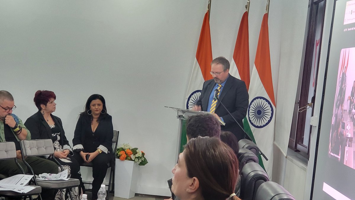 eoiromania's tweet photo. 🇮🇳🤝🇷🇴 Strengthening India–Romania Business Partnerships!

@eoiromania, in collaboration with Ubuntu World and @ficci_india, successfully organised the India–Romania Trade & Investment Forum & Hybrid B2B, bringing together government and business stakeholders to explore new opportunities in trade and investment.

Amb. @manojifs highlighted the opportunities emerging from the India–EU FTA.

The Forum featured Mr. Dan Adrian Pop, State Secretary, Ministry of Economy, and distinguished industry experts.

A productive platform to connect businesses and deepen India–Romania economic ties! 🇮🇳🇷🇴

#IndiaRomania #Trade #Investment #IndiaEUFTA #B2B
