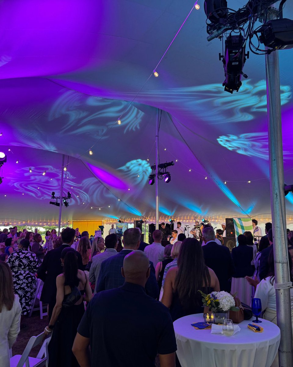 ITSupportRI's tweet photo. Our first Summer's Last Blast was one to remember! ☀️ Great weather, great food, and live music at Fort Taber with @southcoastcf.

Proud to sponsor and support the nonprofits that make our communities stronger. 💙

📲 --> @ITSupportRI
📞 --> 401-522-5200 https://t.co/vmlZ6ygWGW
