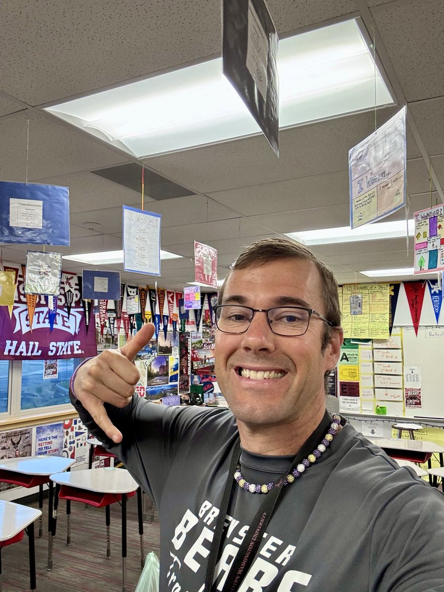 MrKdub's tweet photo. Happy Selfie Friday 🤳 friends!
I dare you to post one of yourself in reply! 📸
But, most importantly, have a GREAT DAY!
#BeTheGood #HappyFriday https://t.co/ZtPycK3MVd