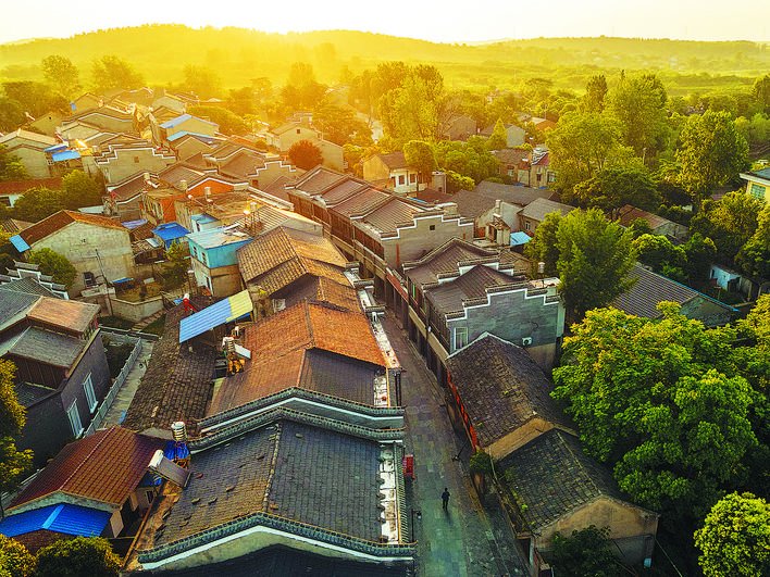 nabilahftndly's tweet photo. The ancient city of Rongxian is dotted with old alleys, quiet parks by the Deng River, and stories of hidden erudition waiting to be found. https://t.co/4iaSZXS5e5