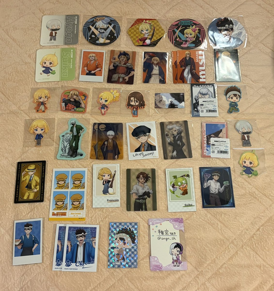sngn_sh's tweet photo. 【譲渡】Dr.STONE 各種グッズ
譲：龍水、ゼノ、スタンリー、羽京、コハク、クロム、司、氷月、スイカ、SAI、フランソワ、金狼、銀狼

求：アクスタ、キーホルダー▶︎500円
缶バッジ▶︎400円
ステッカー、カード、ポストカード▶︎300円
＋送料

＊配送希望
＊検索からのお声かけお気軽にどうぞ https://t.co/1locNDnd4Q