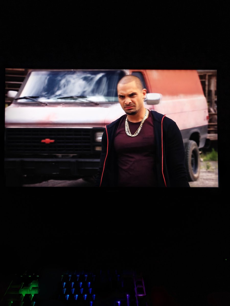notAkria's tweet photo. 再次重温最伟大的美剧之一，better call saul https://t.co/DQbIQr6MFY