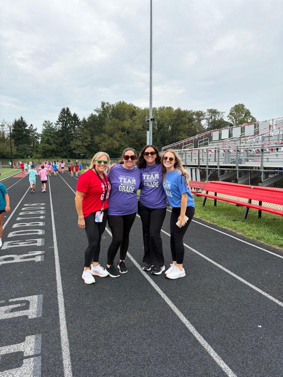 NewellES's tweet photo. NES PTA Walk-a-Thon…HUGE SUCCESS &amp; SUPER FUN! THANK YOU PTA!! https://t.co/o7zxuKCno2