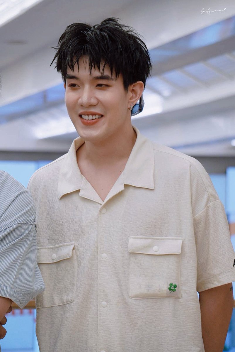 gungunhd_ofc's tweet photo. หลงรักรอยยิ้มกุนกุนที่สุดเลยยย ☺️

GUNKAO AT SIAM CENTER BIFW26
#SiamCenterBIFW2026xGUNKAO  
@HdGungun 
#Fansgun , #gungunhd https://t.co/k552sNip7X