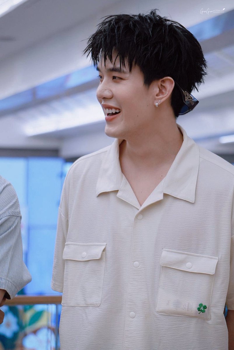 gungunhd_ofc's tweet photo. หลงรักรอยยิ้มกุนกุนที่สุดเลยยย ☺️

GUNKAO AT SIAM CENTER BIFW26
#SiamCenterBIFW2026xGUNKAO  
@HdGungun 
#Fansgun , #gungunhd https://t.co/k552sNip7X