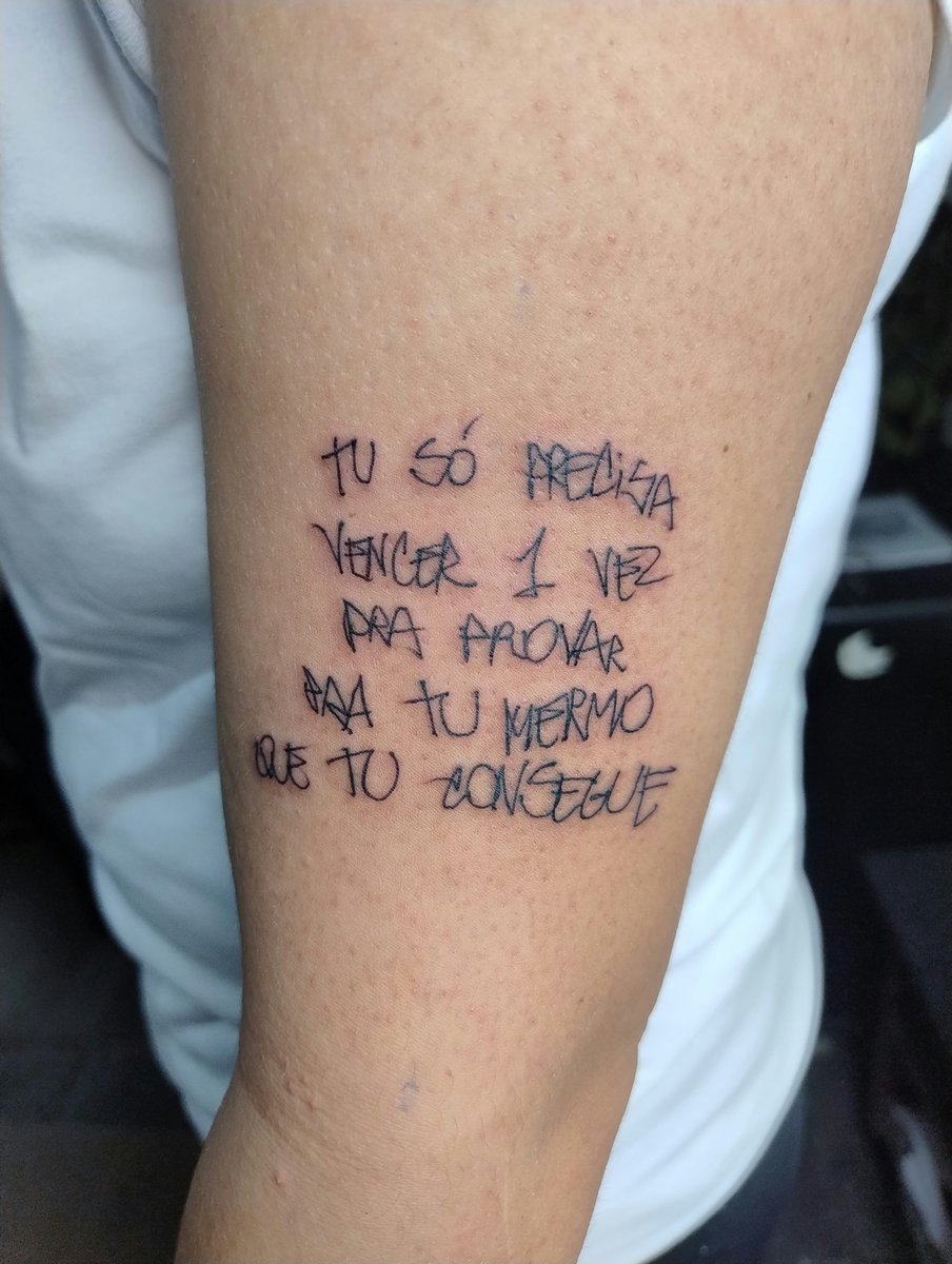 thaymilezzi's tweet photo. "tem uma frase que eu queria muito tatuar com a sua letra"

@FilipeRet 🤍 https://t.co/ibZzpst0NJ