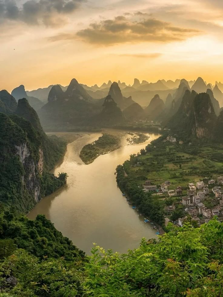 onllycutestuff's tweet photo. Li River, China https://t.co/DZFMFRVRuw