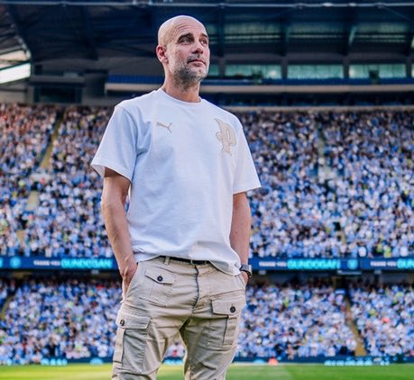 FRBlueMoon's tweet photo. 🚨💣 Pep Guardiola envisagerait d’assister au prochain match de #ManCity à l’Etihad, selon des sources proches du club.

L’ancien entraîneur de City aurait confié à des membres du club qu’il veut être avec son peuple. 

[via @RealTolmie / @City_Xtra] https://t.co/LKFC2lEV5j