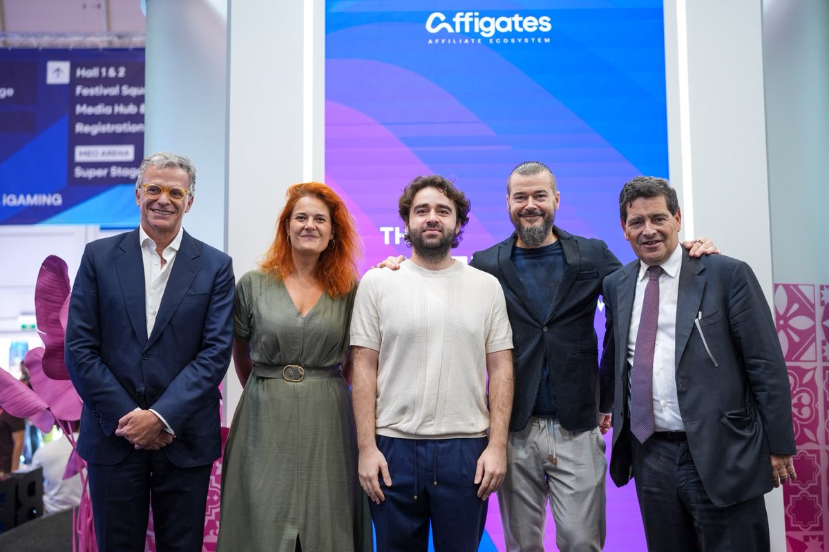 BetConstruct's tweet photo. Forging connections at the highest level. 🤝 
During the SBC Summit Lisbon, Vahagn Badalyan engaged in  dialogue with Portugal's Minister of Tourism. 
A true testament to our commitment to shaping a globally connected and advanced digital ecosystem https://t.co/GjkdMB2CZE