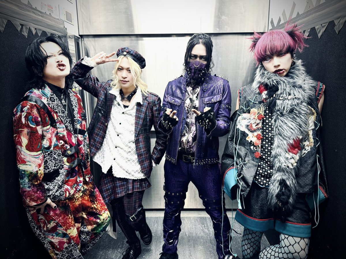 codomo_official's tweet photo. XANVALA PRESENTS “VASALA FEST.2026"
10月2日(金)川崎CLUB CITTA'
ご来場頂いた皆様ありがとうございました⚡️

CODOMO DRAGONは16周年LIVE、冬ツアーと開催するので是非遊びに来てください🦍

#バサラ2026 https://t.co/oSSVg7d3Yj