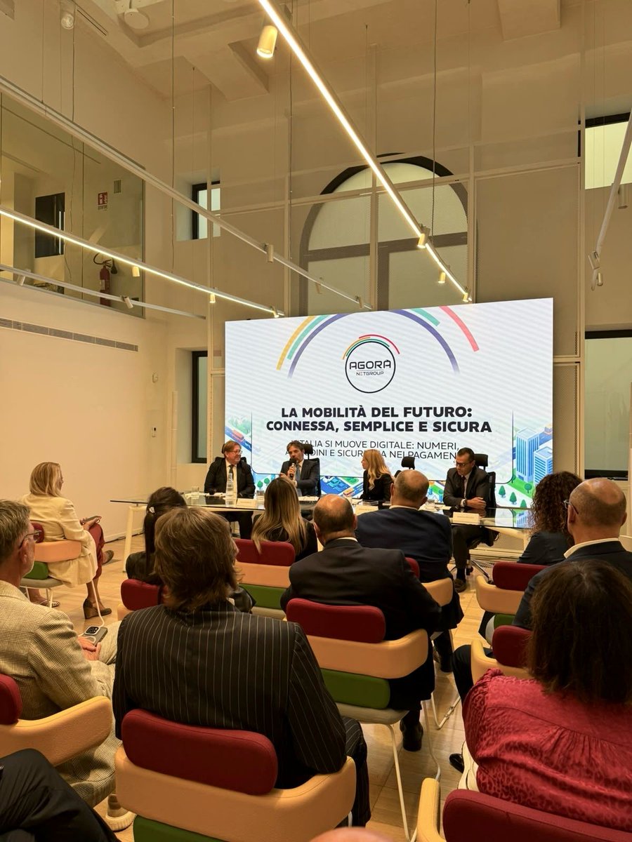 telepass's tweet photo. La mobilità è sempre più digitale: pagamenti al casello, biglietti acquistati da smartphone, sosta e servizi attivati via app. Più aumentano le transazioni più cresce anche il valore della fiducia che gli utenti ripongono nei sistemi digitali.

È stato uno dei temi al centro dell’Agorà Netgroup dedicata a mobilità e sicurezza digitale, a cui ha partecipato il nostro CFO Luca Daniele: “Negli ultimi dieci anni l'azienda ha compiuto una trasformazione importante diventando una piattaforma digitale che permette di pagare tantissimi servizi in mobilità, non solo quelli legati all'auto, ma anche quelli legati alla persona”.

Un’evoluzione che oggi significa circa 1,5 miliardi di transazioni all’anno e 10 miliardi di euro di transato.

“È proprio la fiducia, acquisita con il servizio originario, che ci permette di introdurne di nuovi, come la possibilità di rateizzare alcune spese di mobilità. Poter distribuire un pagamento in tre rate, in un momento in cui si parla costantemente di caro carburante, offre ai nostri clienti un vantaggio non banale”.

Guarda l’intervista completa su https://t.co/jUImiwO28T