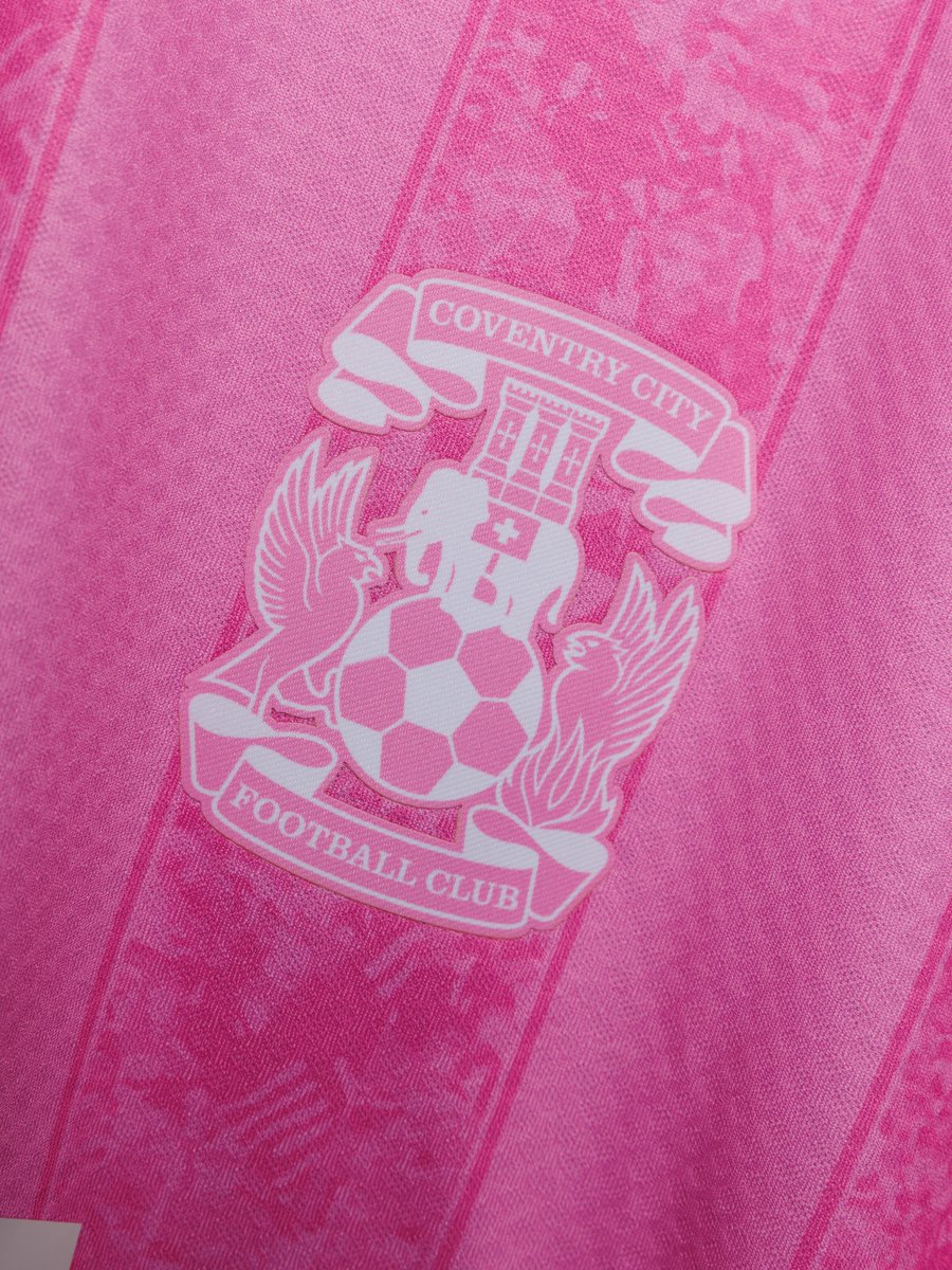 CoventryCityFC's tweet photo. Details that matter. 💗 https://t.co/wkuFpEyVJ2