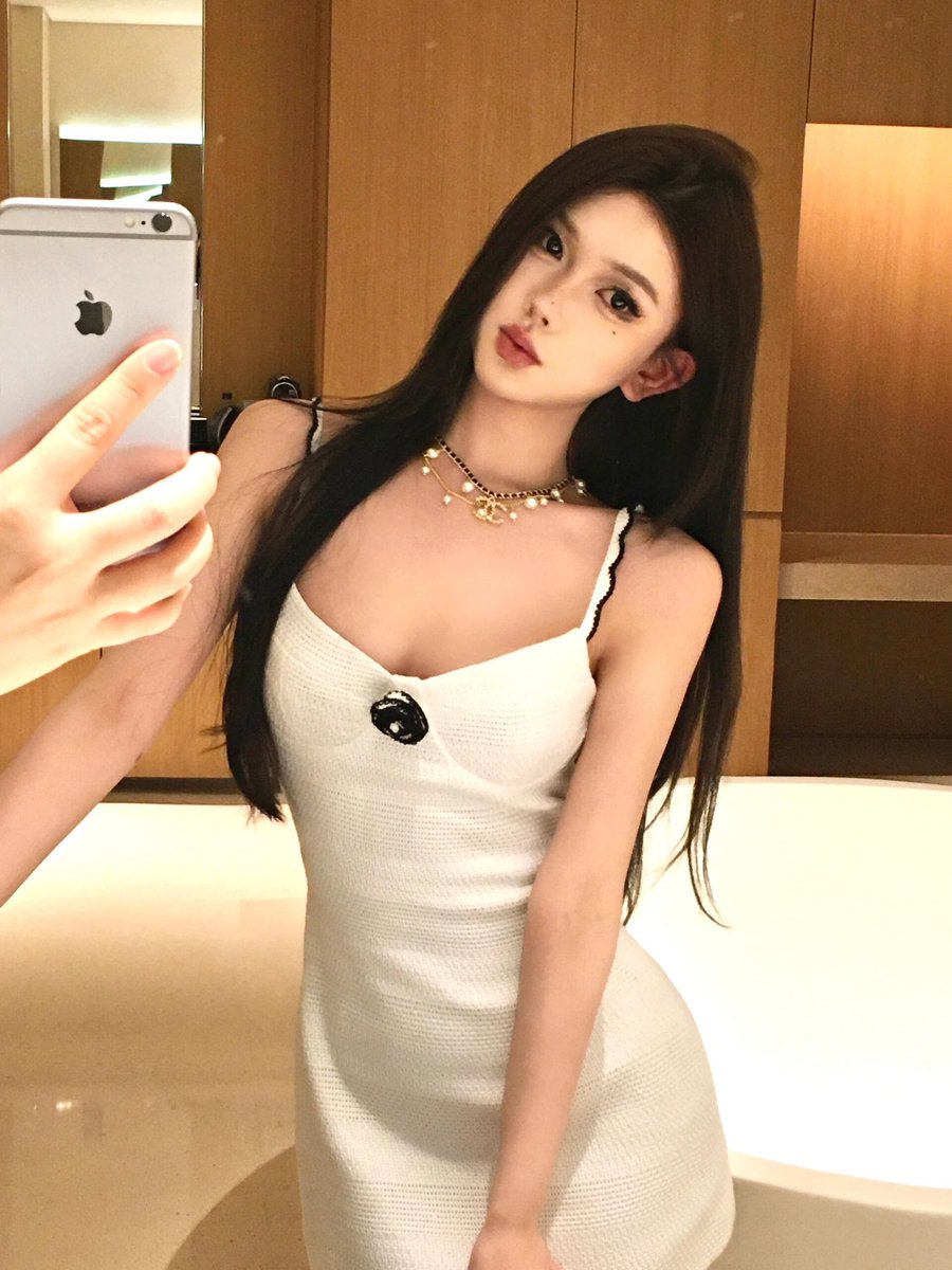 Jayky6668's tweet photo. Customers all say this outfit looks like what a wealthy young lady would wear https://t.co/phDJDeVzco