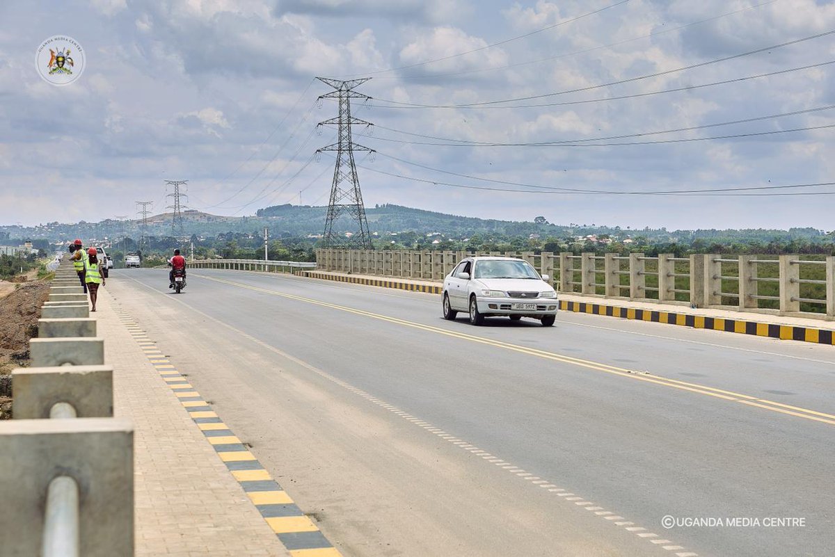Je2003Jerome's tweet photo. KATONGA Bridge. 
📷 @UgandaMediaCent https://t.co/kdabCJatGT
