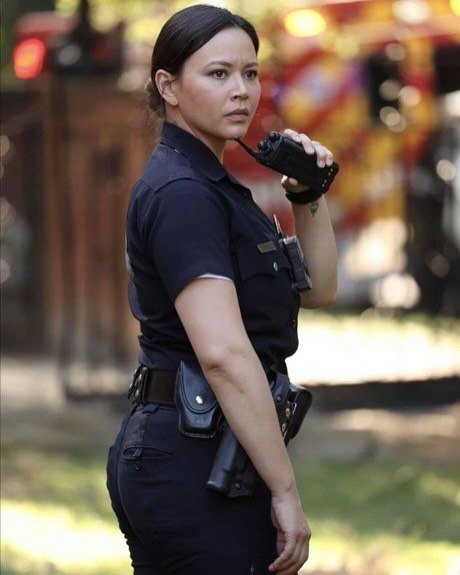 unhingedfeed's tweet photo. Melissa O’Neil as Lucy Chen vs Melissa O’Neil in real life.

One protects the city.
The other can stop traffic without even trying. https://t.co/5U4CHuoMRs